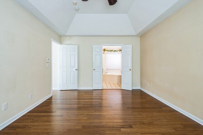 Building Photo - 1104 Walden Pl Dr
