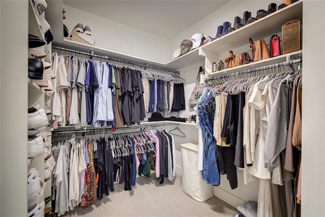 Building Photo - 3923 Cole Ave