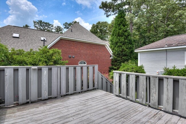 Building Photo - 9 Juniper Loop