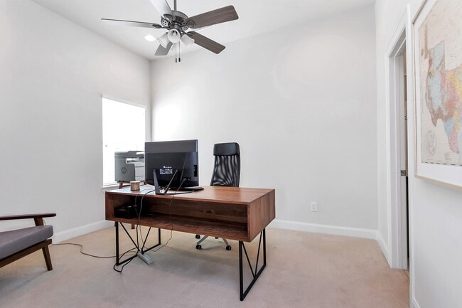 Building Photo - 1221 Bonner St