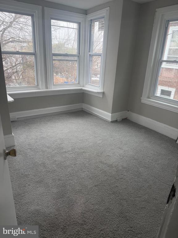 Building Photo - 518 Chain St