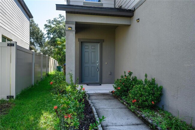 Building Photo - 2775 Red Horse Dr