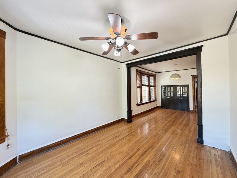 Building Photo - 1438 N Central Park Ave