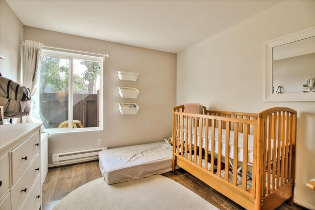 Building Photo - 3456 Castle Glen Dr