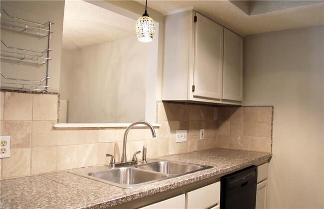 Building Photo - 8340 Fathom Cir