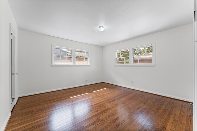 Building Photo - 4047 Merrick St