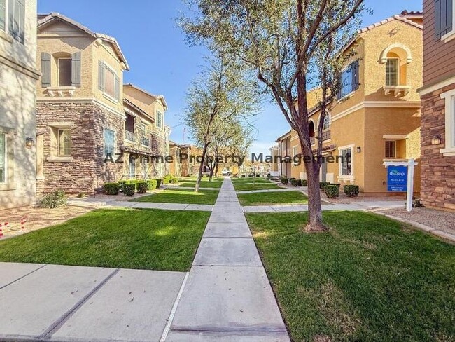 Building Photo - 164 W Commerce Ct