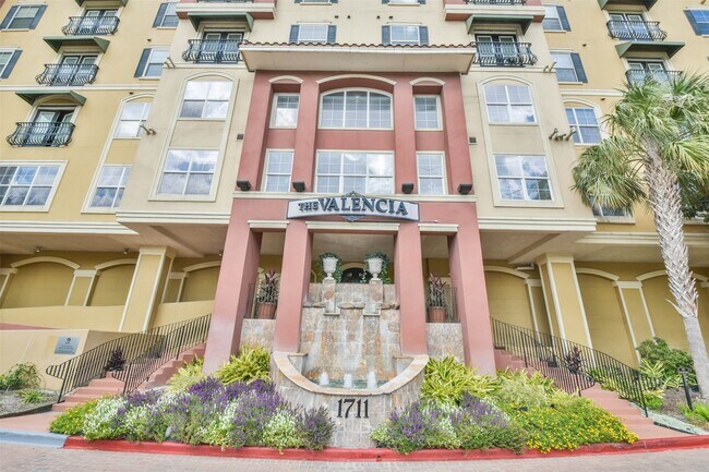 Building Photo - 1711 Old Spanish Trl