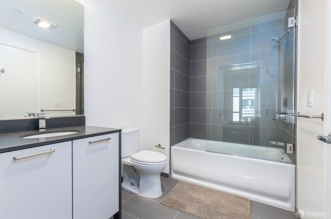 Building Photo - 1075 Market St