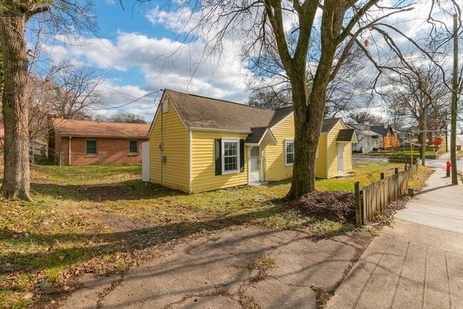 Building Photo - Charming Historic East Nash 3Bed/2Bath!