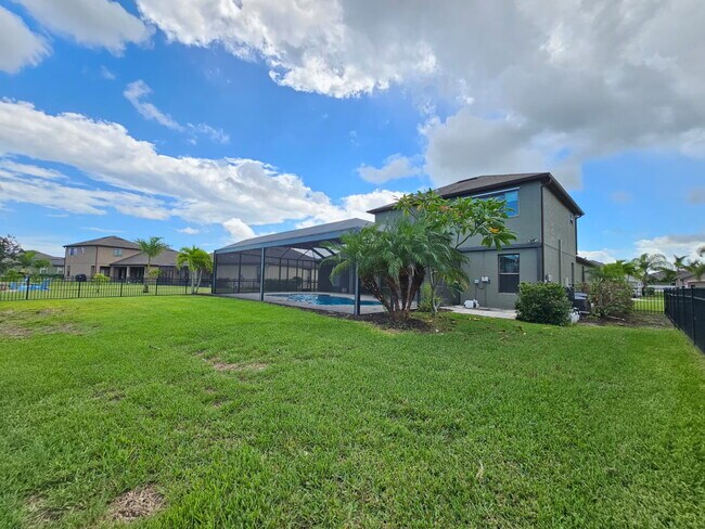 Building Photo - Watergrass