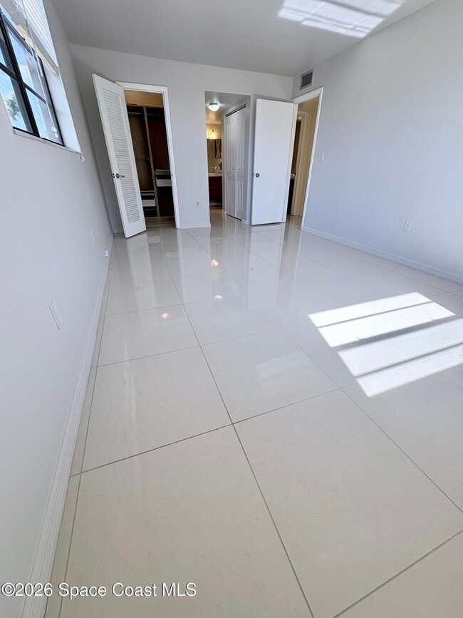 Building Photo - 2700 N Hwy A1A