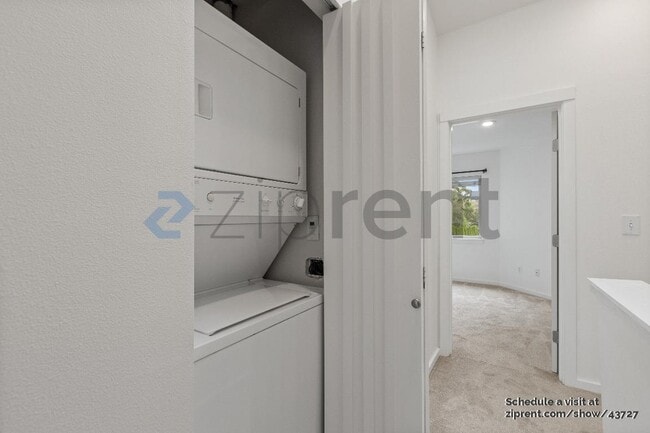 Building Photo - 11570 Stone Ave N