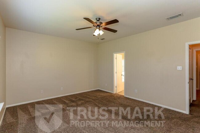 Building Photo - 212 Crowfoot Dr