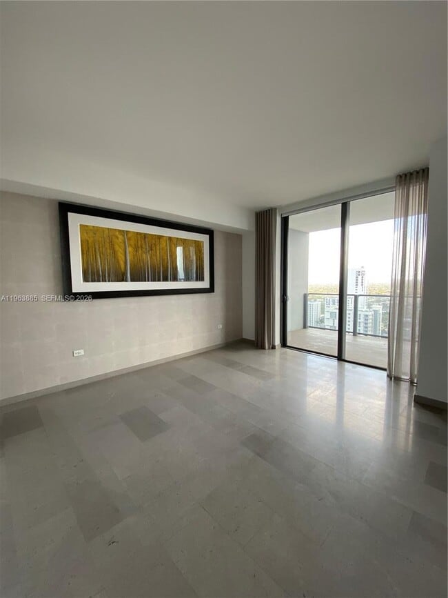 Building Photo - 88 SW 7th St