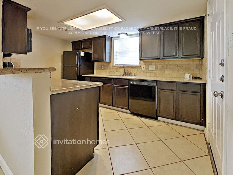 Building Photo - 3519 Sardis Ln