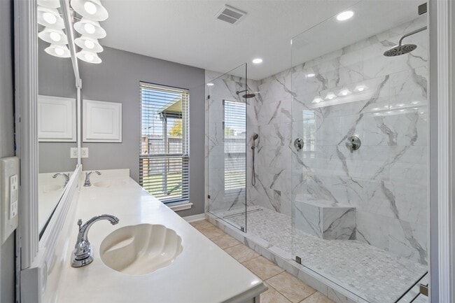 Building Photo - 3904 Ivywood Dr