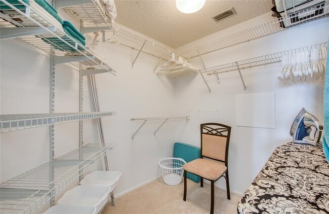 Building Photo - 8040 Sailboat Key Blvd S