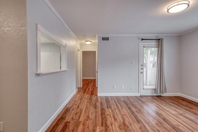 Building Photo - 8210 Bent Tree Rd