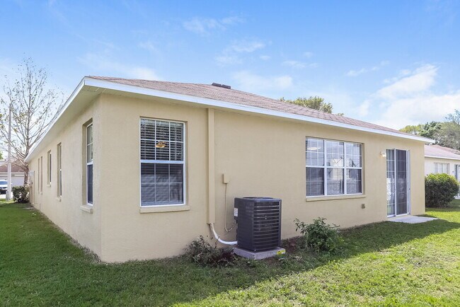 Building Photo - 1703 Chalksand Way