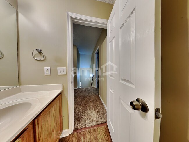 Building Photo - 2020 Foster Dr