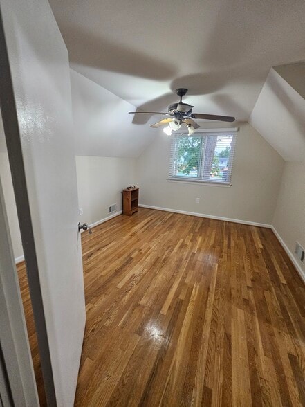 Building Photo - 8104 Glover Ct