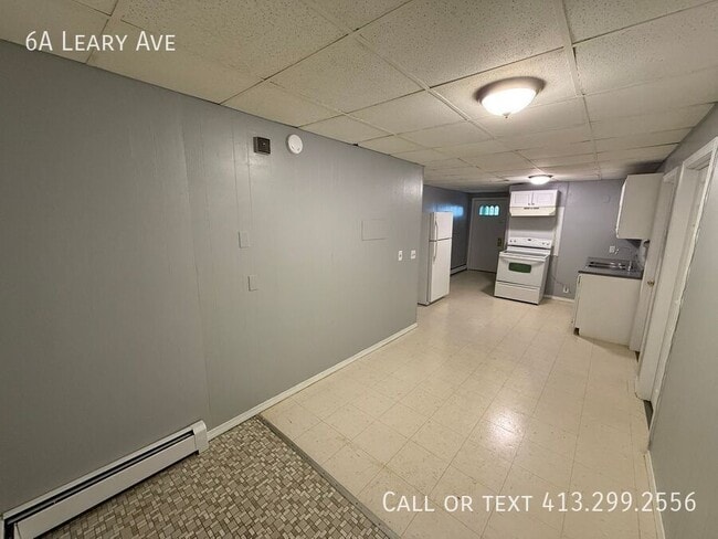 Building Photo - 6a Leary Ave