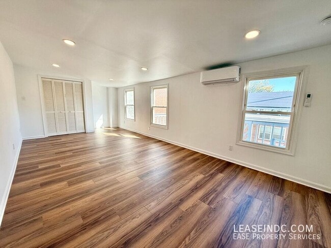 Building Photo - 513 N Street NW-