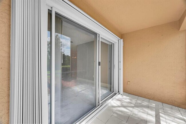 Building Photo - 3809 NW Mediterranean Ln