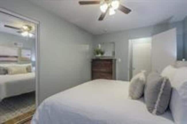 Building Photo - 4110 Clark Ave