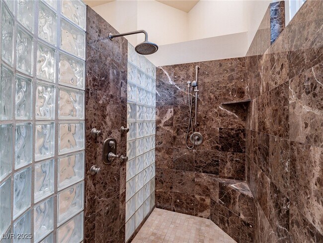 Building Photo - 2521 Seascape Dr