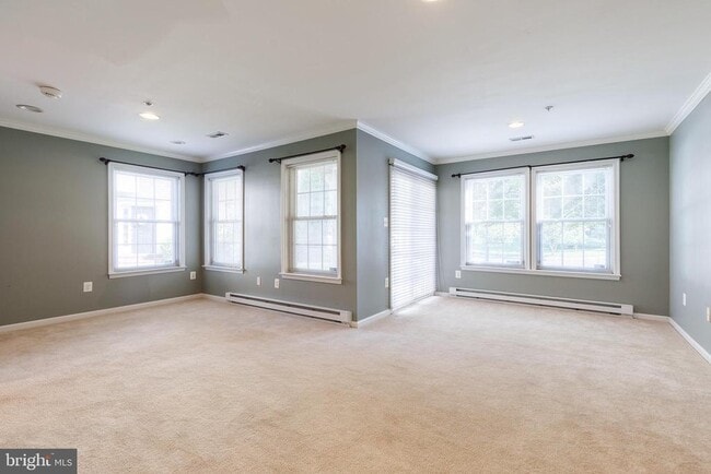 Building Photo - 2459 Cheyenne Dr
