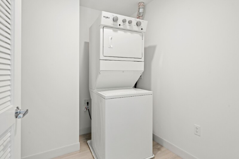 Building Photo - 800 S Michigan Ave