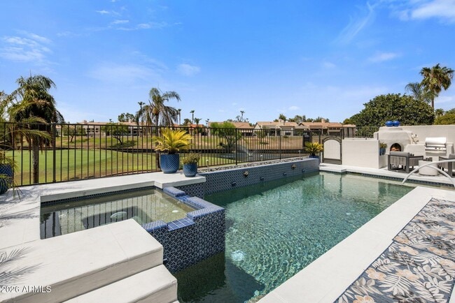Building Photo - 8222 E Cortez Dr