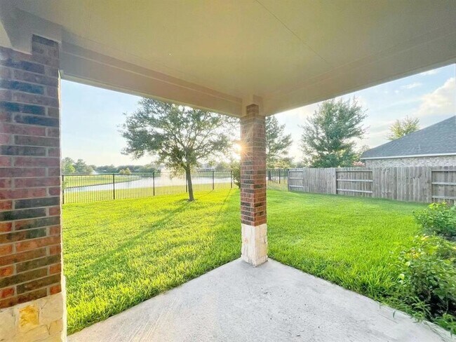 Building Photo - 10815 Lake Raven Ct