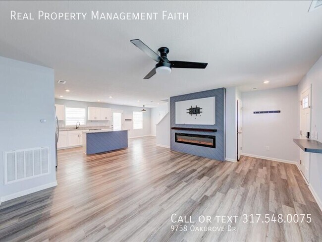 Building Photo - 9758 Oak Grove Dr