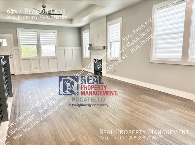 Building Photo - 6147 Beacon Ln