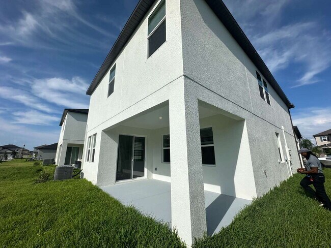 Building Photo - 11748 71st Ave E
