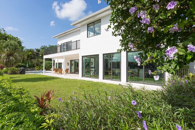 Building Photo - 2905 Polo Island Dr