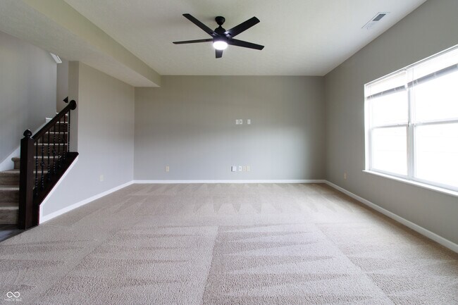 Building Photo - 856 Adena Ln