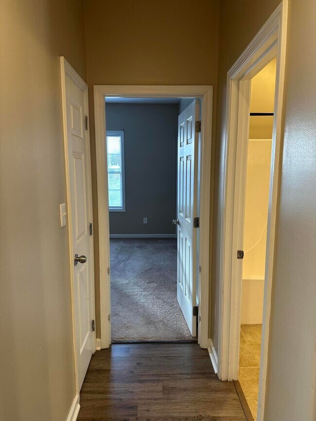 Building Photo - 107 Sea Pines Way