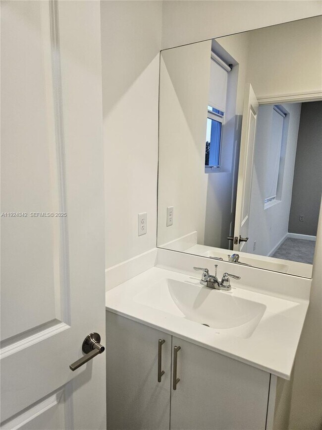 Building Photo - 27669 SW 155th Ave