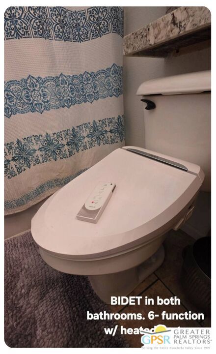 Building Photo - 15300 Palm Dr