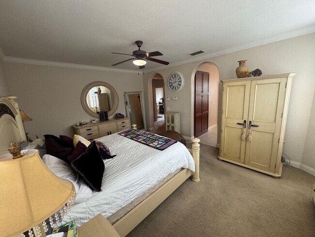 Building Photo - 5 Bed / 3.5 Bath | Elk Grove Single Family...