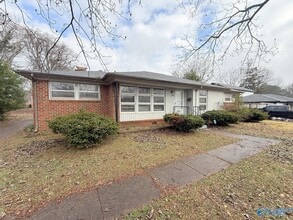 Building Photo - 2106 NW Sullivan Rd