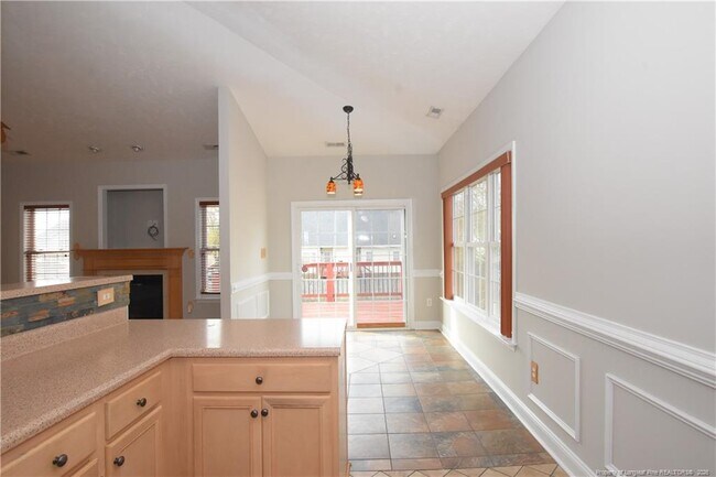 Building Photo - 109 Canyon Ct