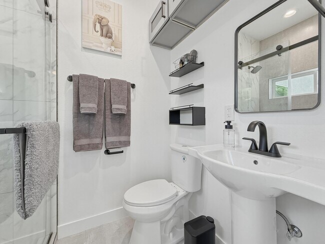 Building Photo - 2197 Jacques Dr