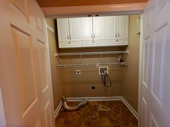 Building Photo - 2 BR 1.5 BA townhouse in Carolina Plantation