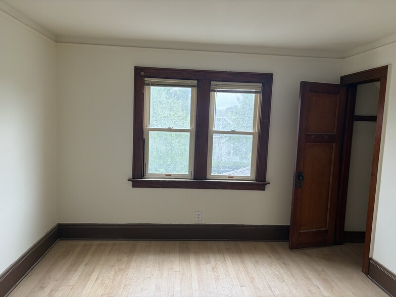 Building Photo - 1434 S 56th St