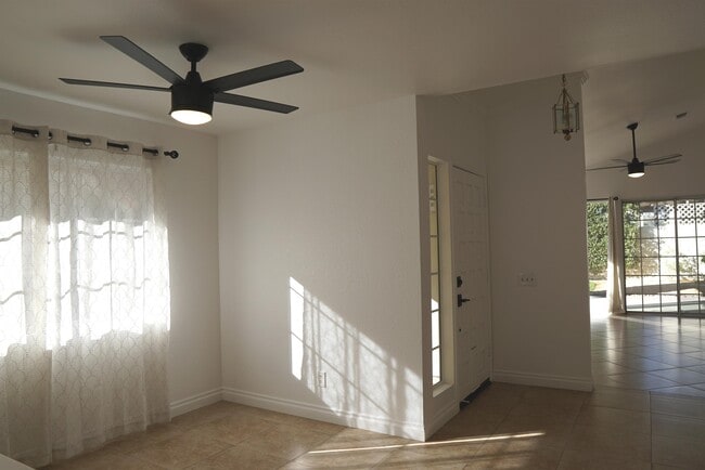 Building Photo - 43917 Cll Las Brisas W